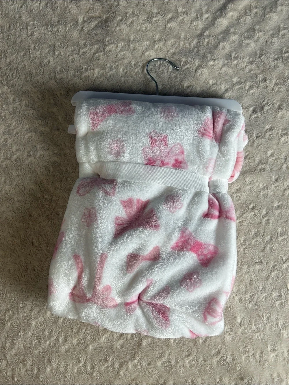 Adirondack Baby Pink White Bow Flower Blanket Soft Plush Berkshire Lovey Floral